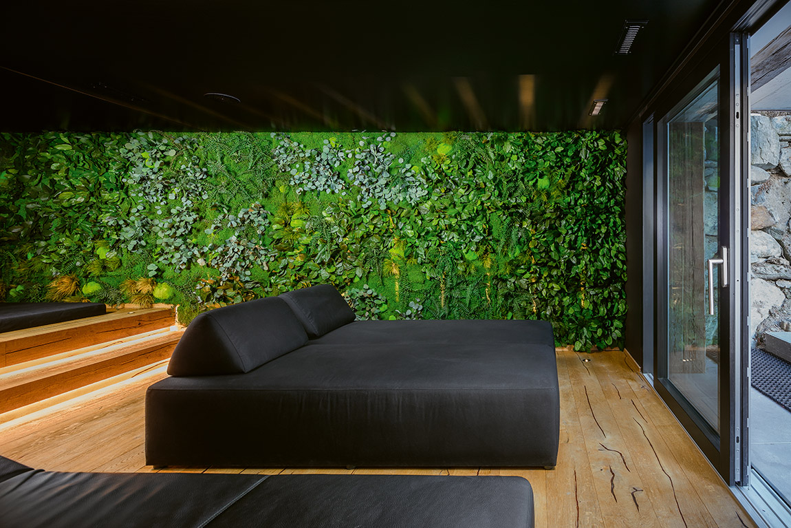 Green miracle finds urban spaces - discover sustainable moss walls by Moos•Moos