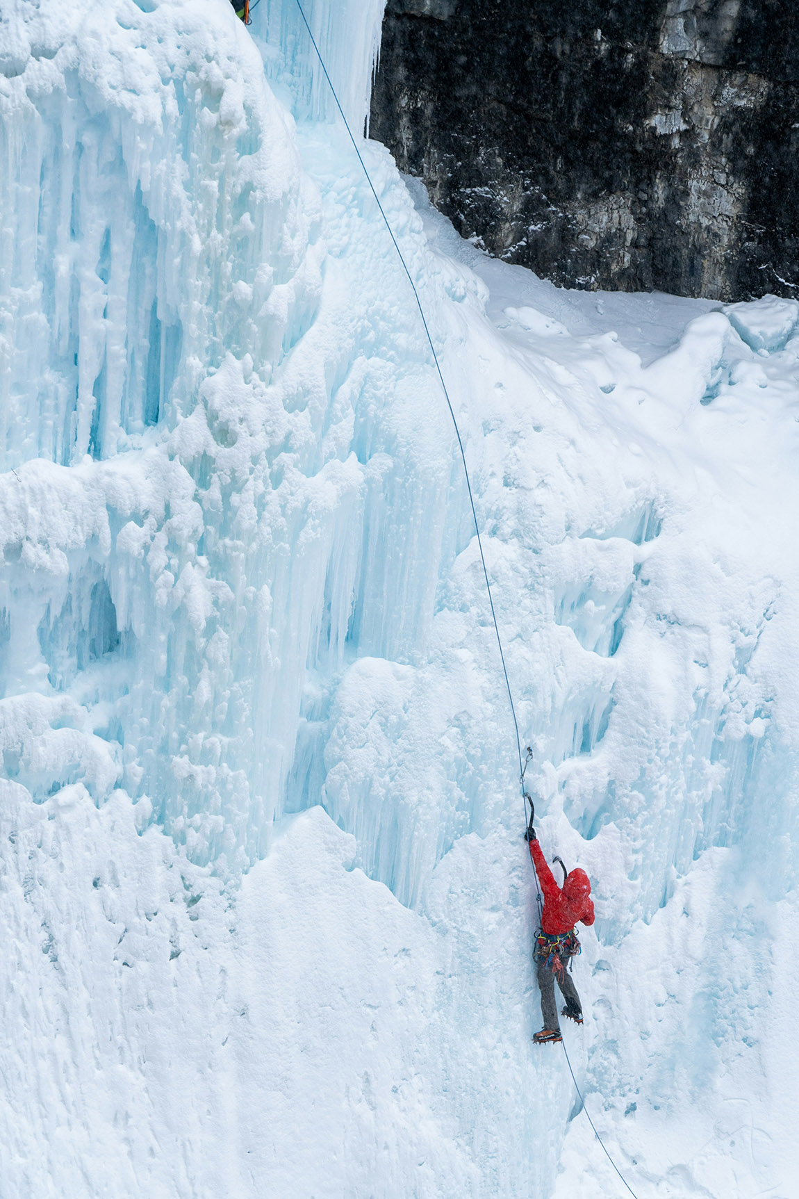 Ice climbing. Photo: Unsplash