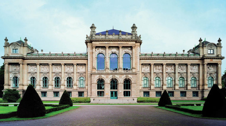 Landesmuseum Hannover: Three worlds in one museum: art, nature and human history