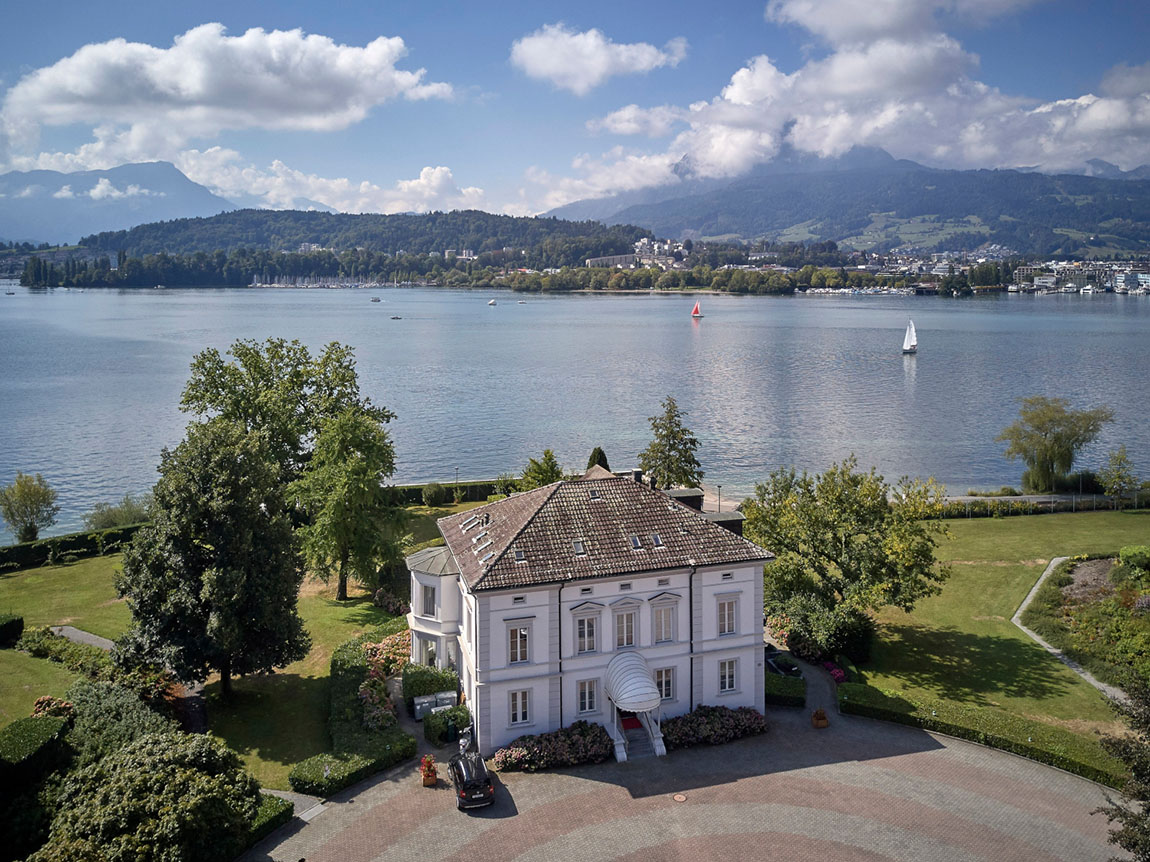 Hotel Schweizerhof Luzern: TAKING A BREAK WHERE THE STARS SPEND THEIR HOLIDAYS