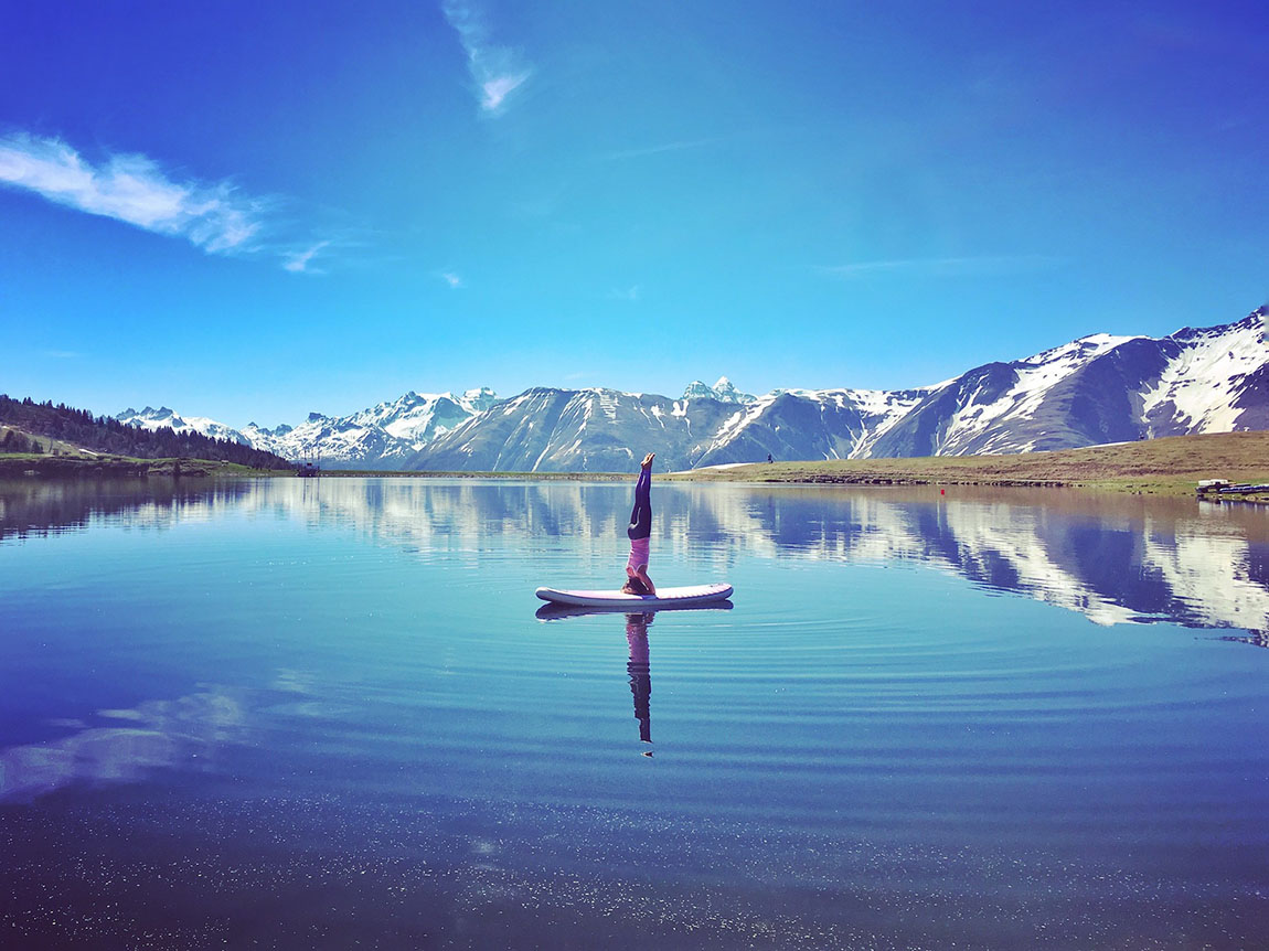 LET IT GLOW – YOGA IN A BREATHTAKING MOUNTAIN SETTING