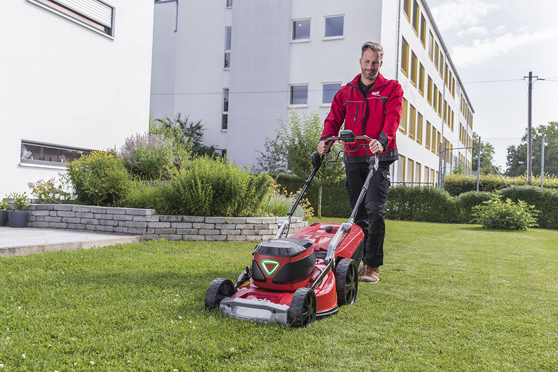 AL-KO: KOMFORTABLE GARTENHELFER MIT NACHHALTIGER TECHNOLOGIE