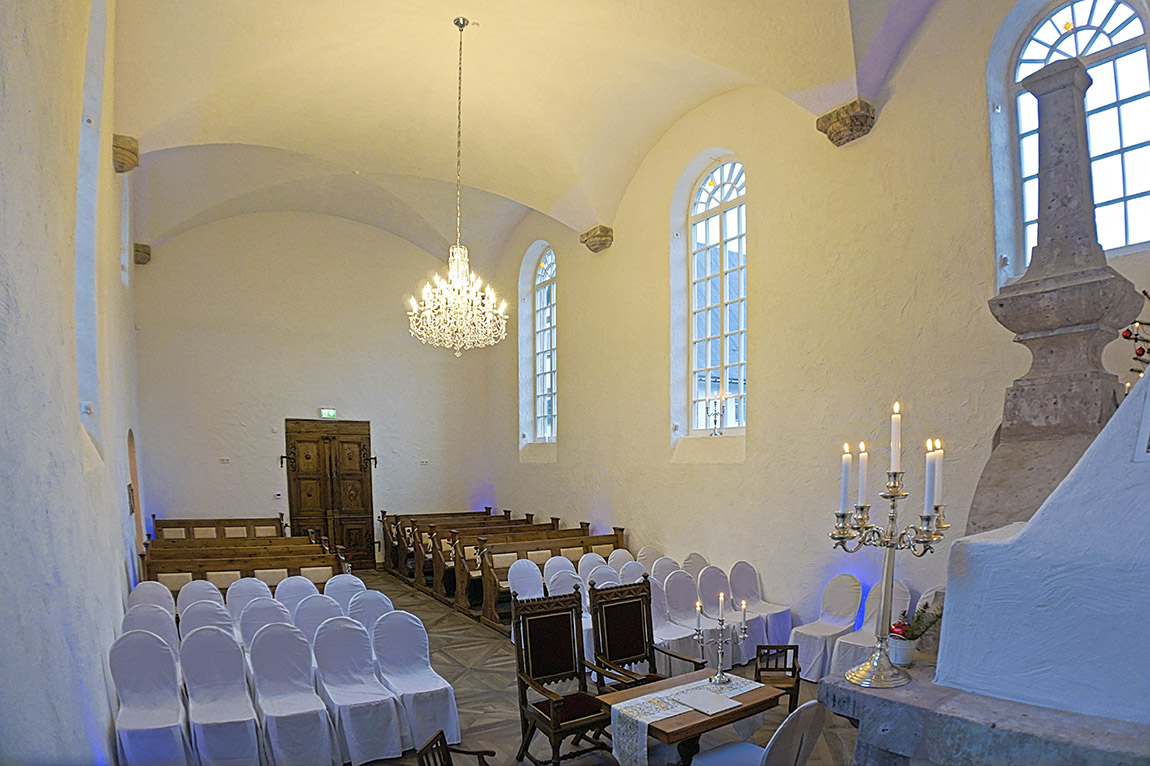Wedding Chapel Callenberg: A DREAMY WEDDING LOCATION FOR BRIDAL COUPLES FROM ALL OVER THE WORLD