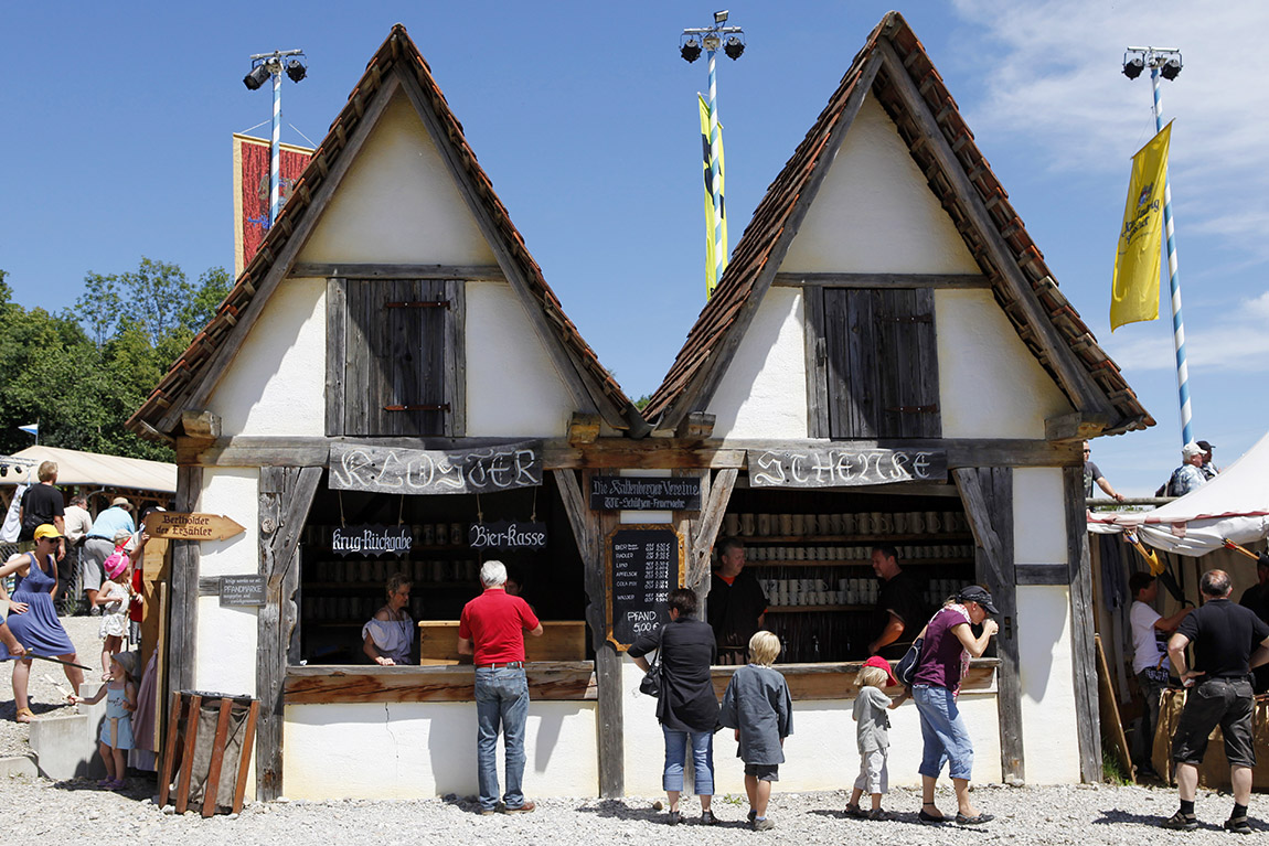 IMMERSE YOURSELF IN MEDIEVAL TIMES