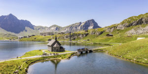 Sportbahnen Melchsee-Frutt: BECOMING FRIENDS WITH MARMOTS AND BEARDED VULTURES
