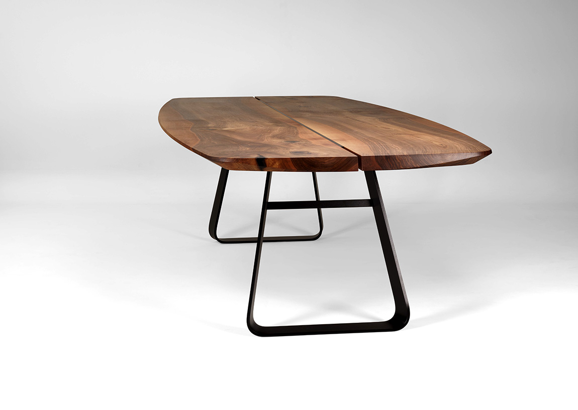 SOLID. - BEAUTIFUL TABLES MADE IN SWITZERLAND