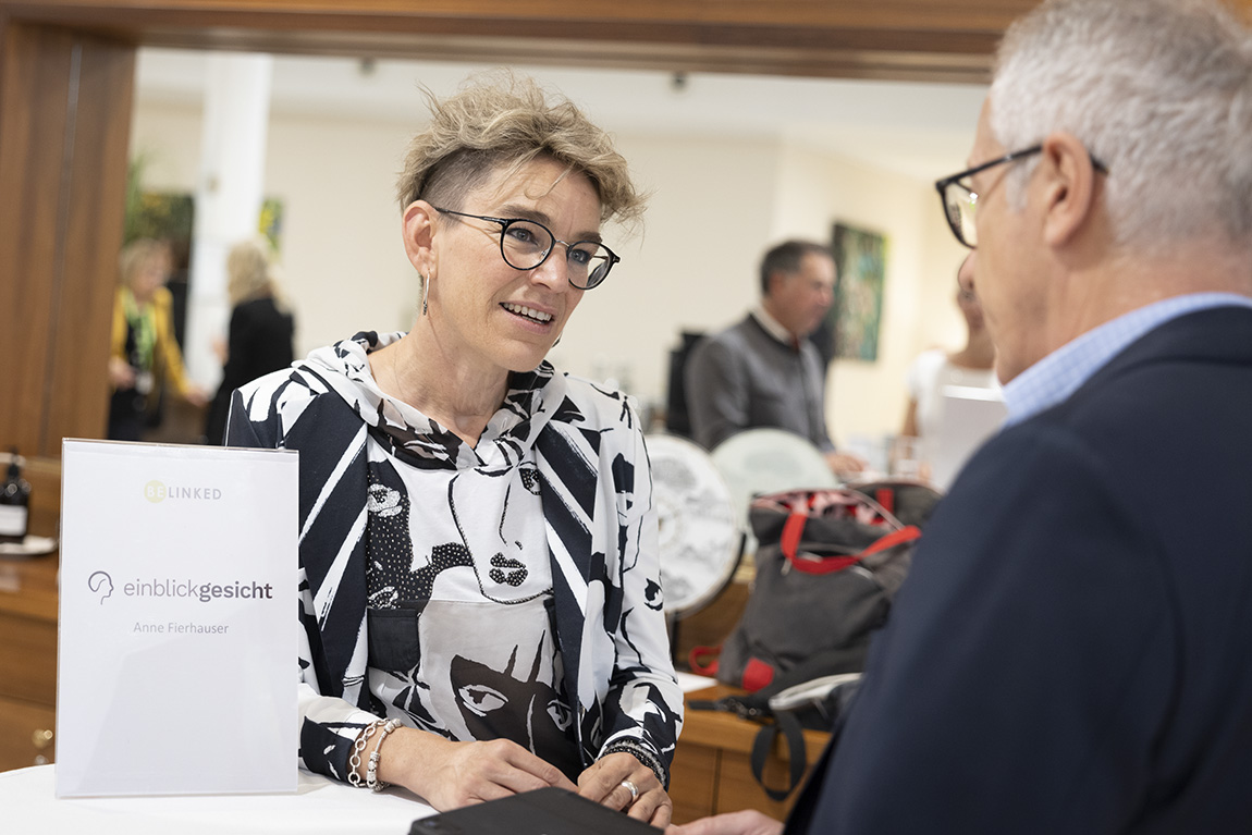 Anne Fierhauser: DIE WAHRHEIT DEINES LEBENS STEHT DIR INS GESICHT GESCHRIEBEN!