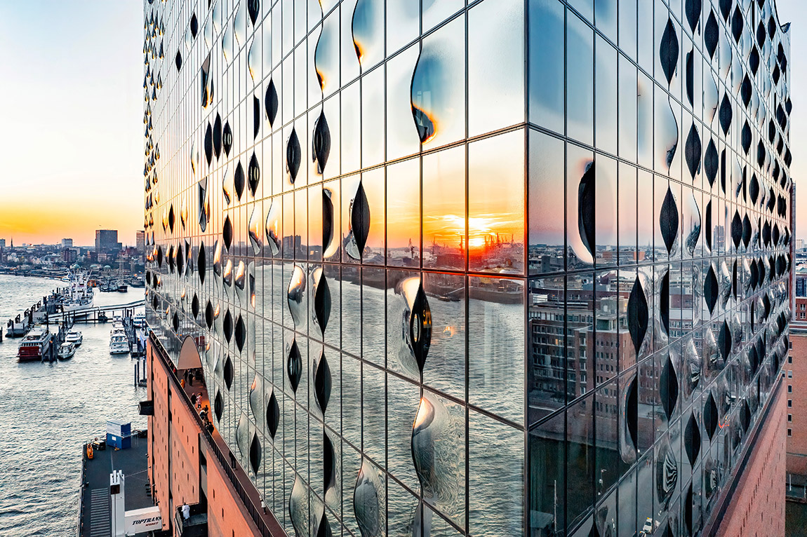 Elbphilharmonie Hamburg - Spectacular architecture for a boundless music experience