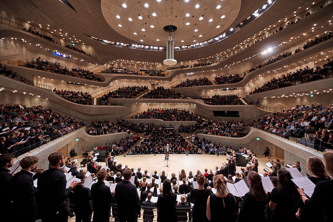 Elbphilharmonie Hamburg - Spectacular architecture for a boundless music experience