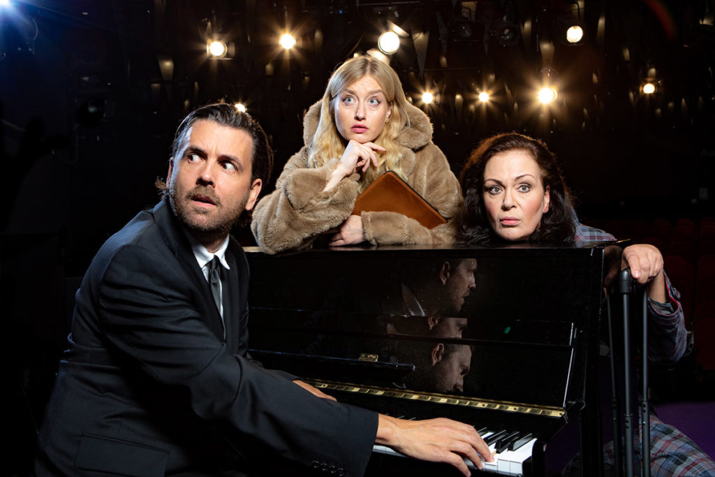 Das Kabarett-Theater ‚Die Stachelschweine’ „Kommen Sie zum Lachen in den Keller!“
