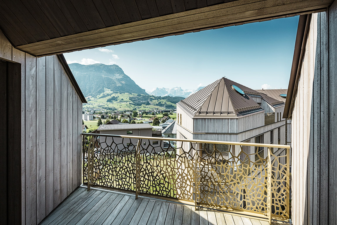 Beziehung der Mehrfamilienhäuser zueinander und zur umgebenden Landschaft. Foto: PREFA / Croce & Wir | TOWNSET – empathy as a benchmark