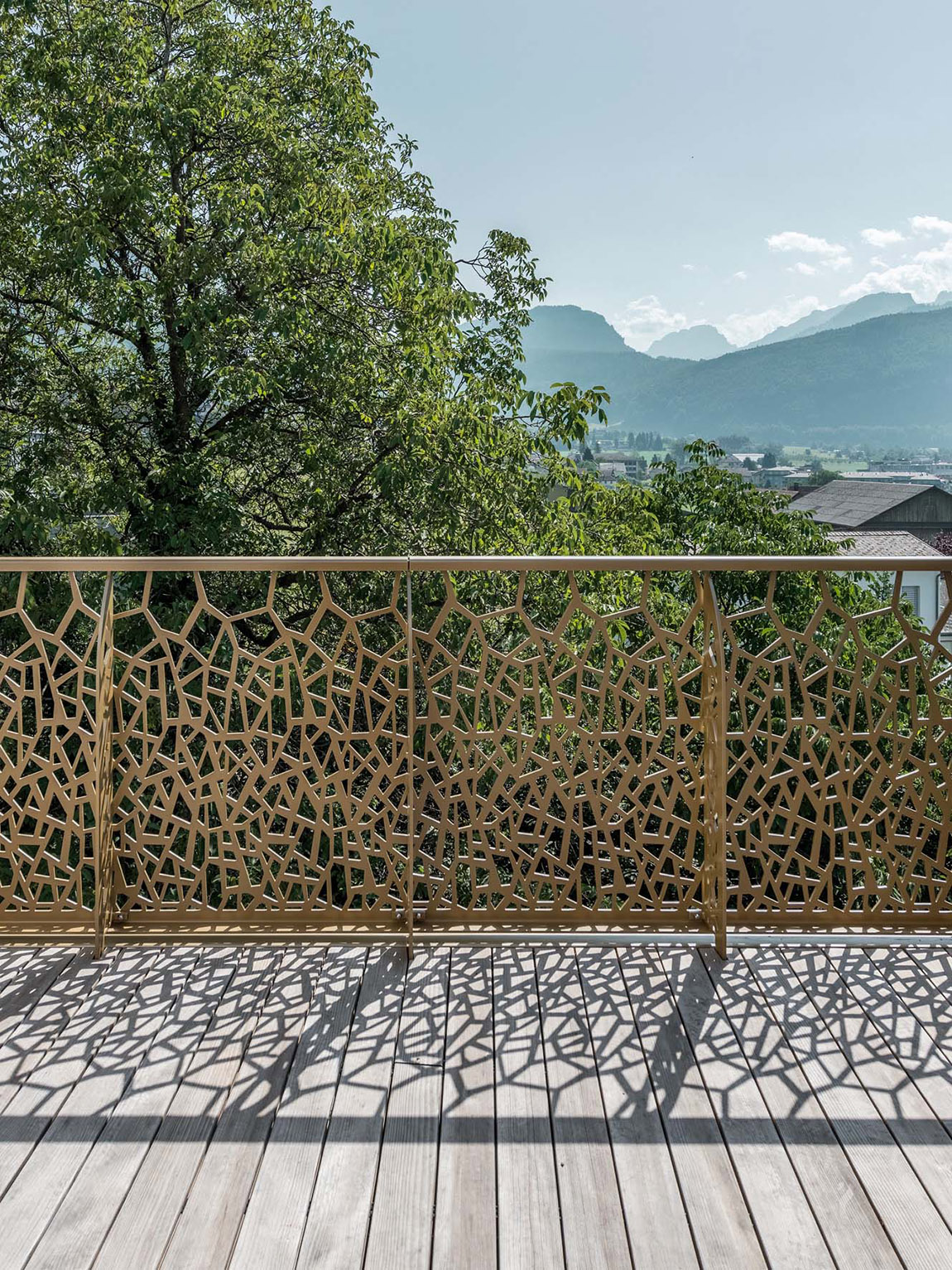 TOWNSET – empathy as a benchmark