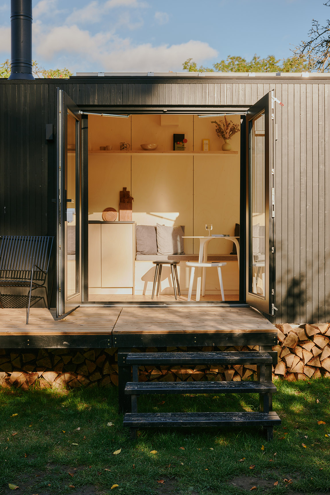 Cabin of the German tiny house hospitality start-up Raus. Photo: Raus/Noel Richter