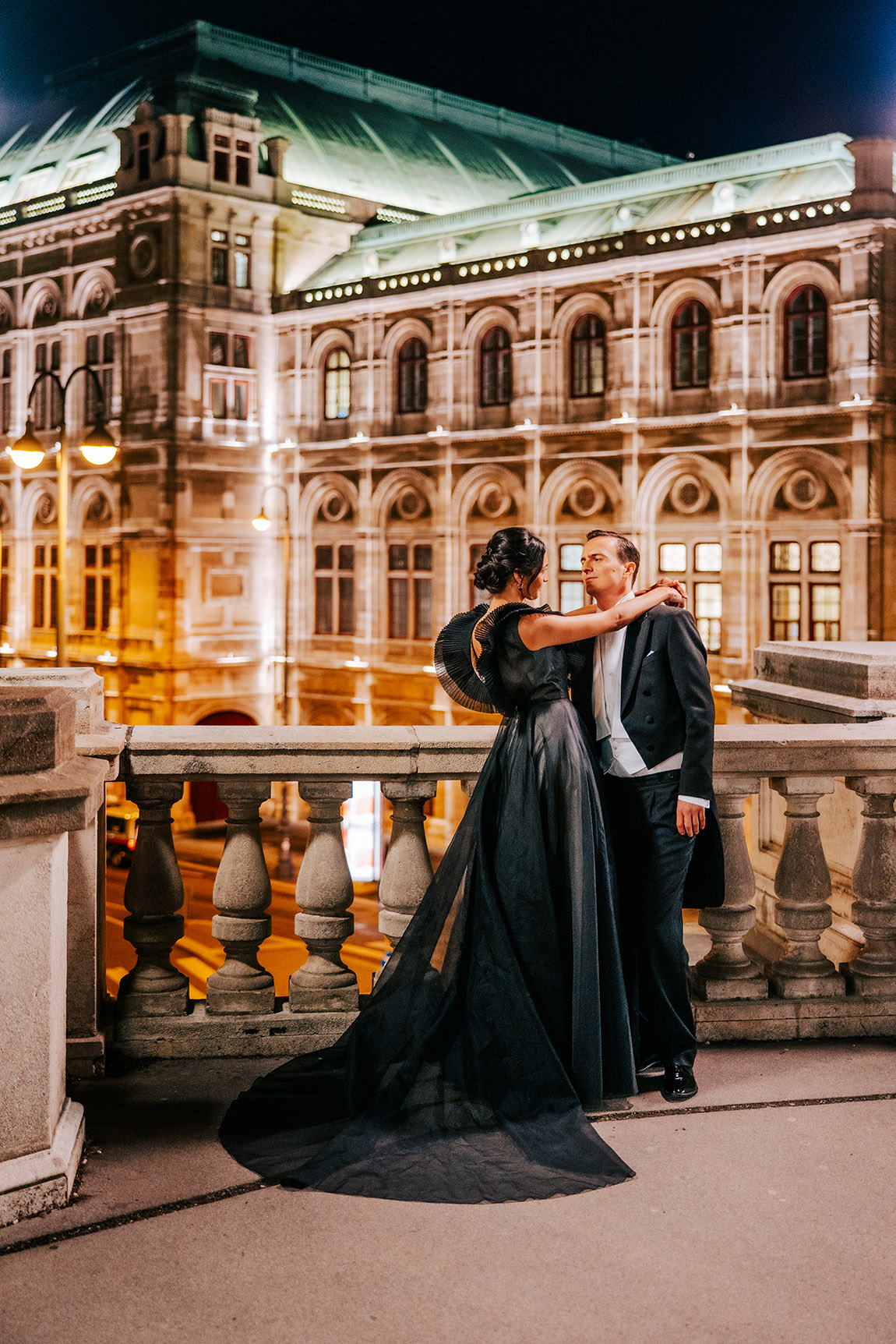 Opera Ball, State Opera. Photo: WienTourismus/Paul Bauer/Couture Elfenkleid | Waltzing through time – Vienna’s exhilarating ball season