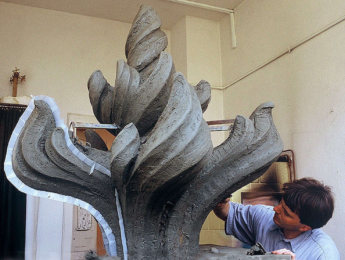 Elmar Wieland Vogel - Sculpture, philosophy and the timeless message of Jesus