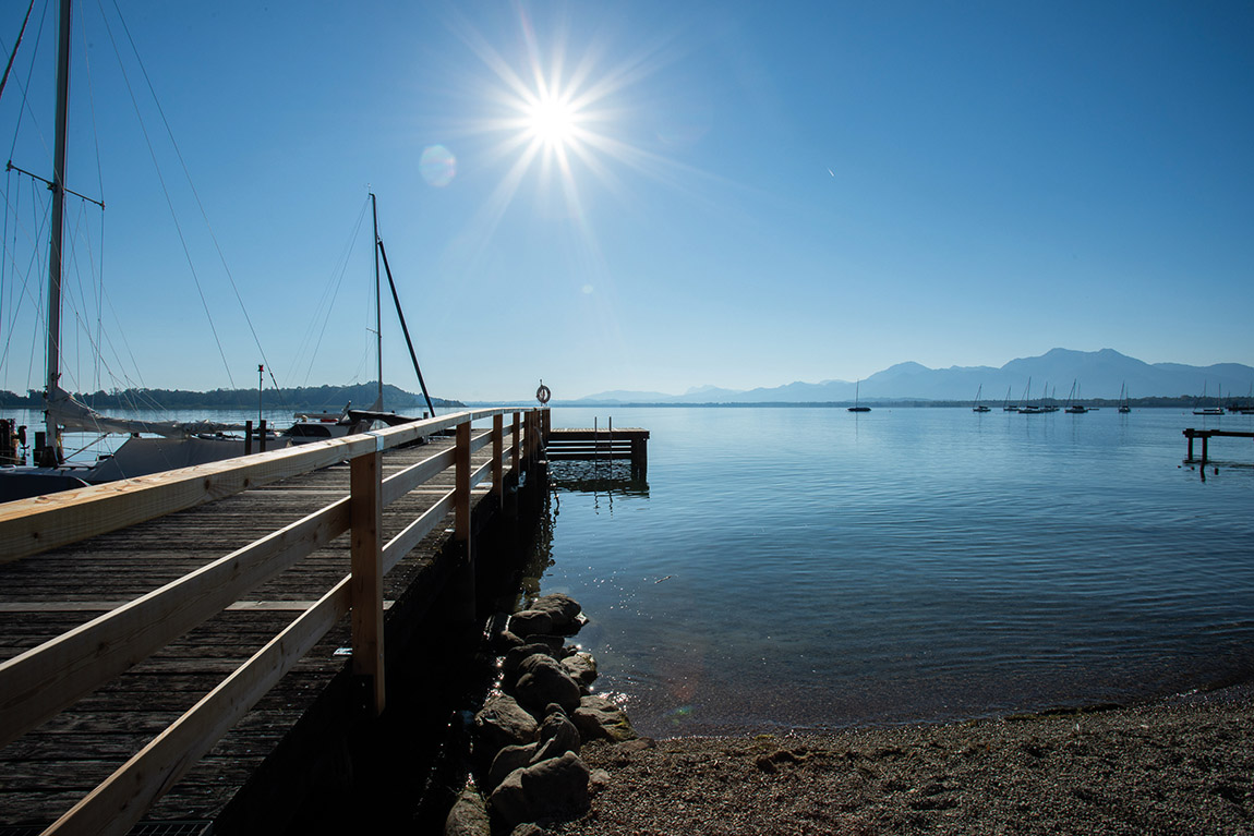 View of Lake Chiemsee. | Yacht Hotel Chiemsee – relaxation and inspiration