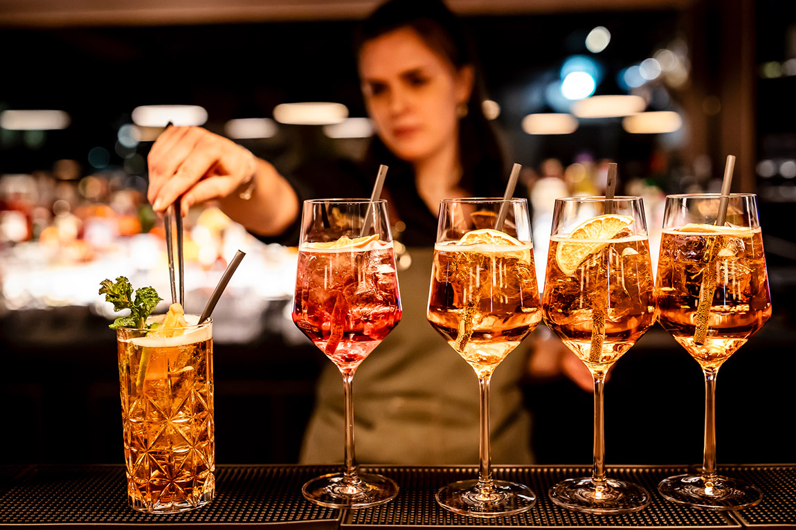 Panorama Bar. | Kursaal Arosa – perfect days for Bon Vivants