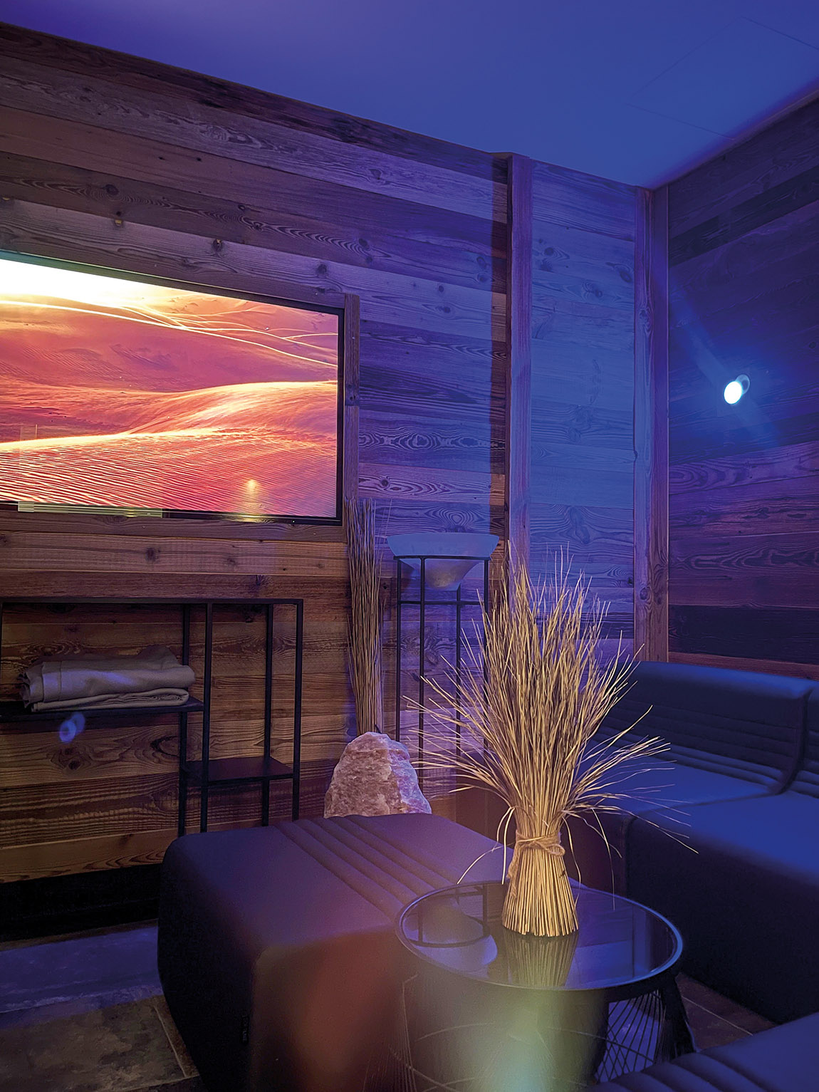 Wellness: salt lounge.  | Yacht Hotel Chiemsee – relaxation and inspiration