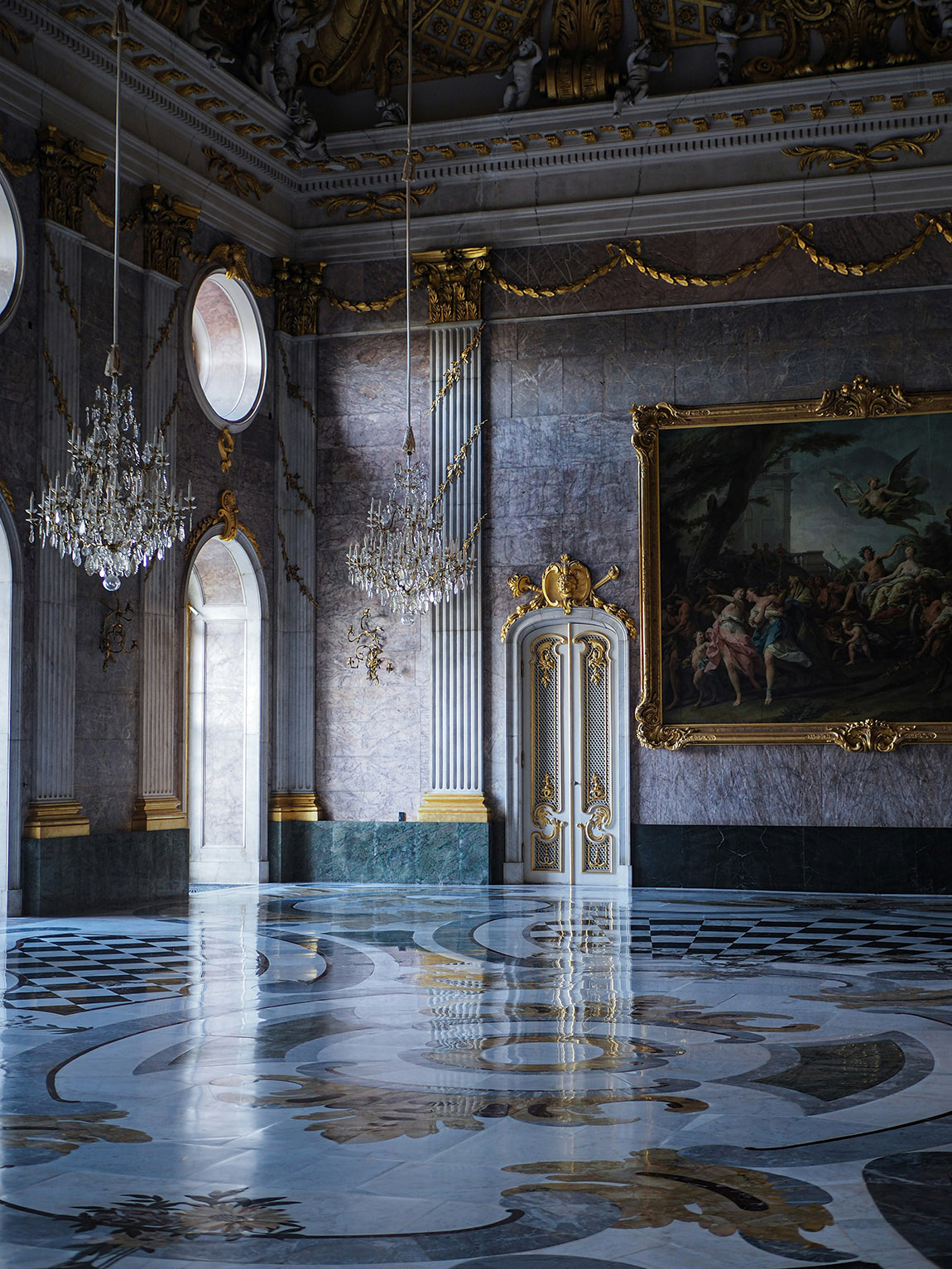 Marble Hall. Photo: Florian Peeters on Unsplash | ‘Royal Fanfaronade’ and Prussian grandeur