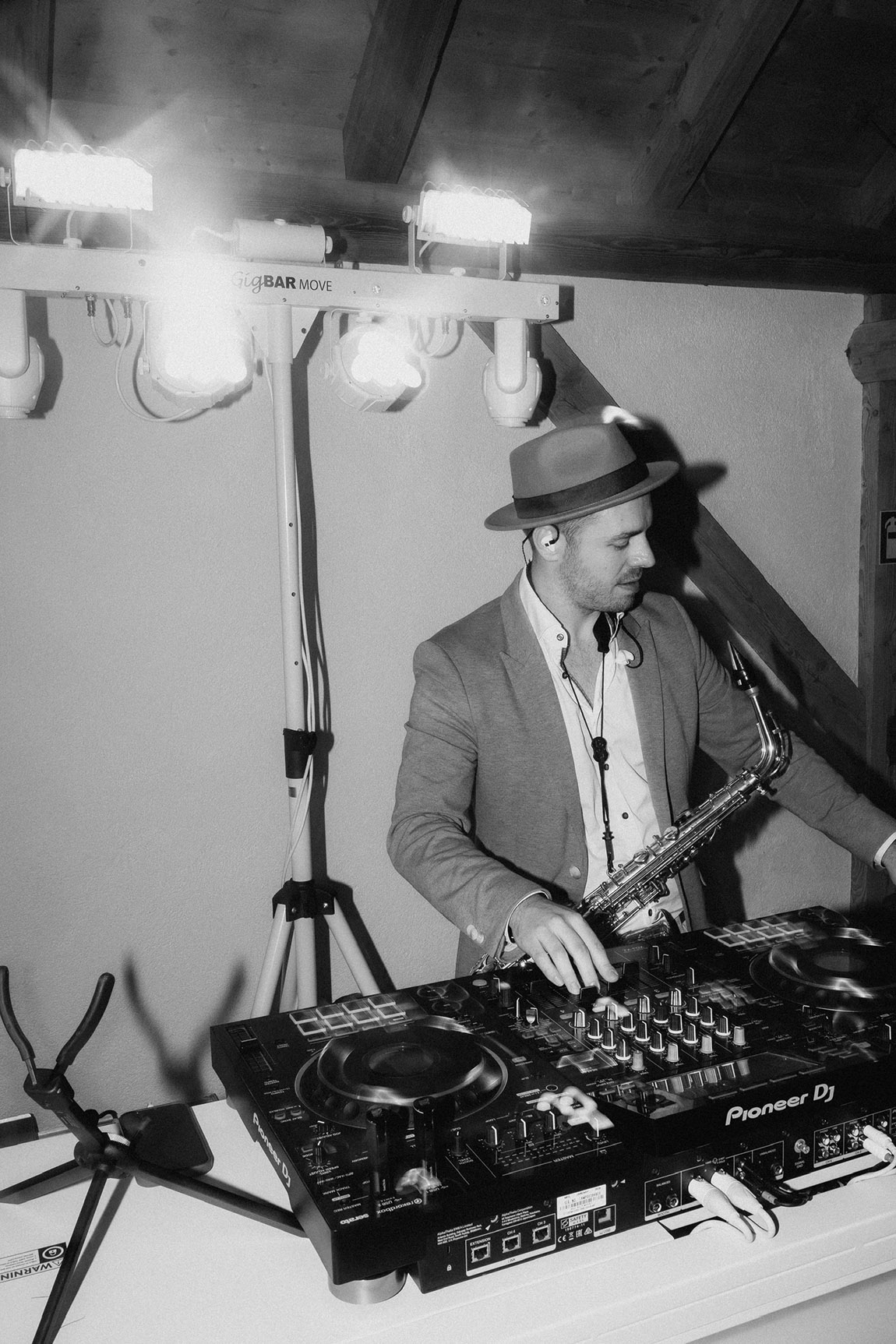 Foto: Wiebke Buchholz Photography | DJ L3VELS: Versatile overall concept with DJ & live saxophone