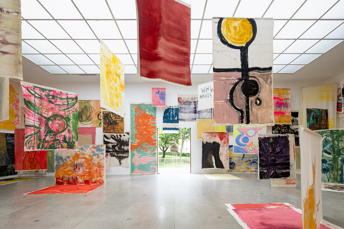 Vivian Suter, A Stone in the Lake, Installationsansicht, Secession 2023. | Independent, progressive, relevant: the Vienna Secession