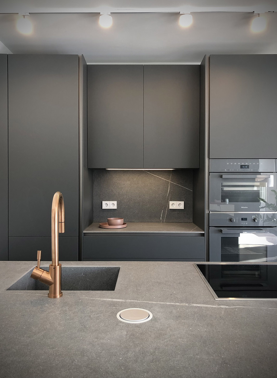 Elisabeth Auersperg: Moments of quiet beauty