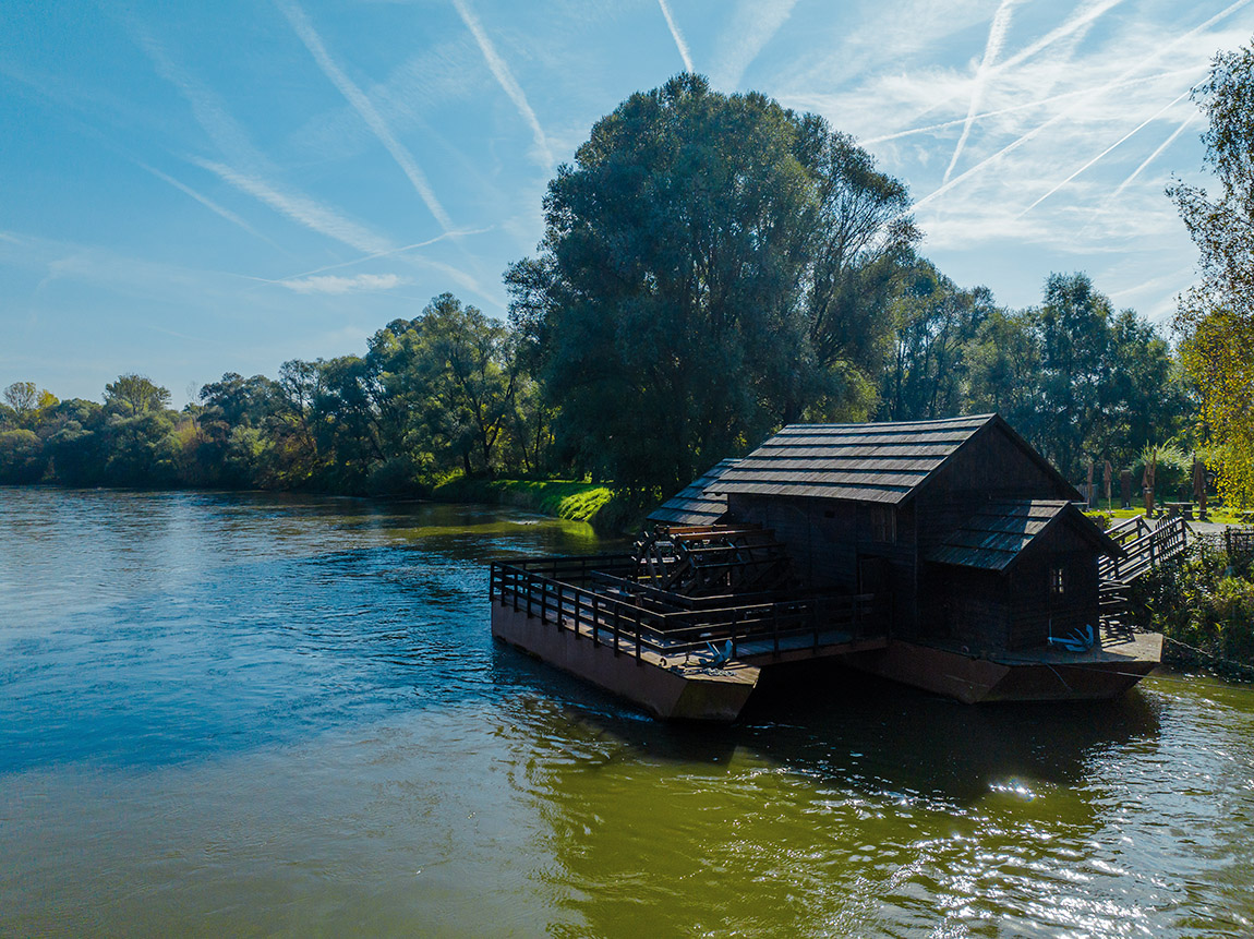 Mühle am Fluss Mura. | Međimurje – experience green deeper than blue