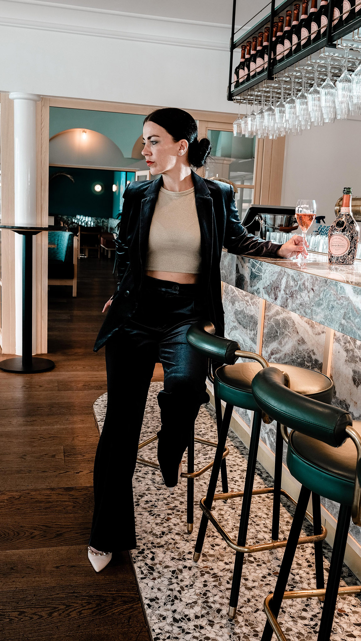 Bei einer Produktion mit Champagne Laurent Perrier. | Katherina Wagner – The architecture of presence