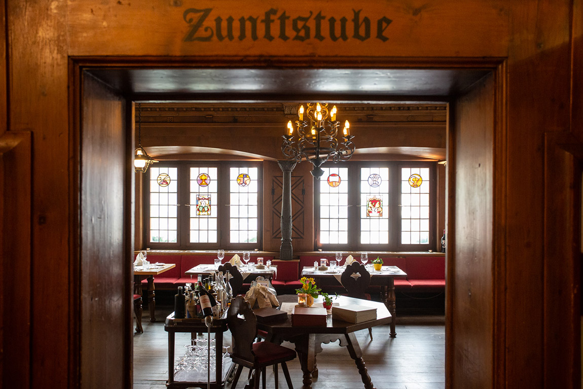 Zunfthaus zur Rebleuten: A traditional hotel and restaurant full of culinary delights