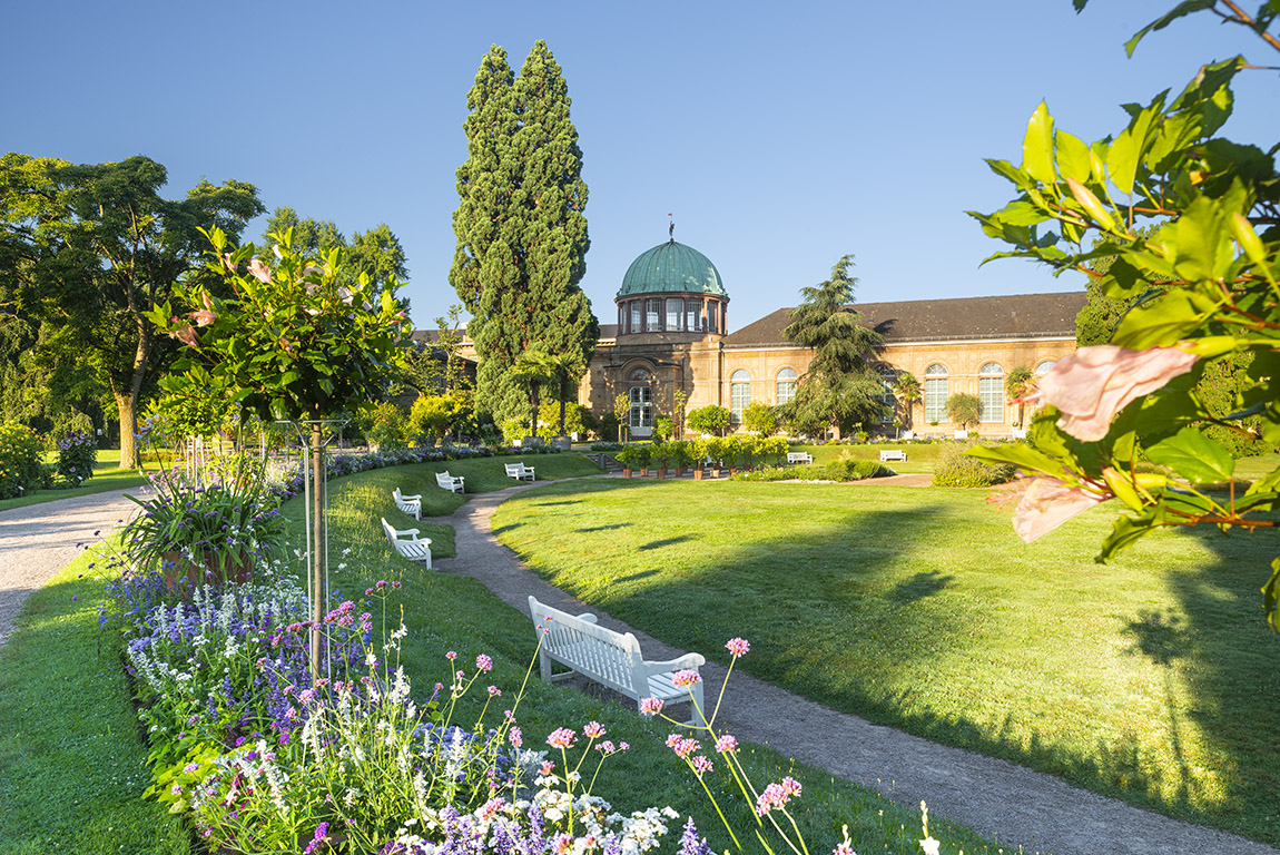 Blooming flowerbeds in front of the historic orangery in Karlsruhe. Photo: DZT / Francesco Carovillano | Discover Germany together – Top five family-friendly travel in Germany