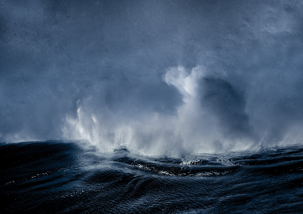 The Edge – Caution – Caution, Boiling! (2022). | Beneath the surface: Alexej Sachov’s underwater vision