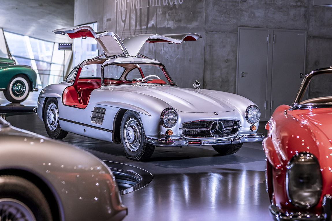 Experience innovation – 140 years of automotive history at the Mercedes-Benz Museum