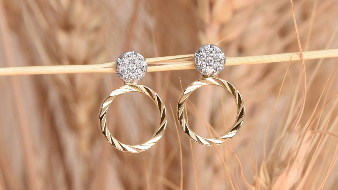 Morning Glow earrings. | acredo: Making jewellery dreams come true – for the wedding day and a life together