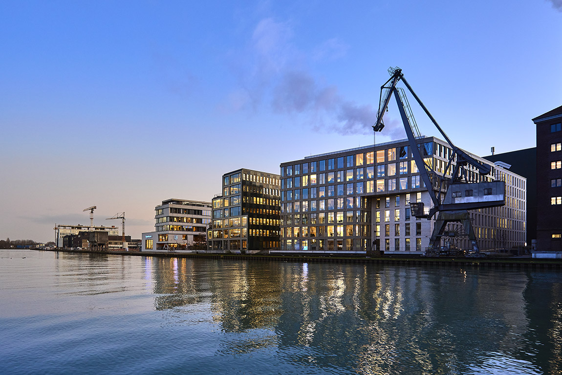 Münster harbour. Photo: Philipp Fölting, Münsterland e.V. | Worshipping white asparagus in Münster