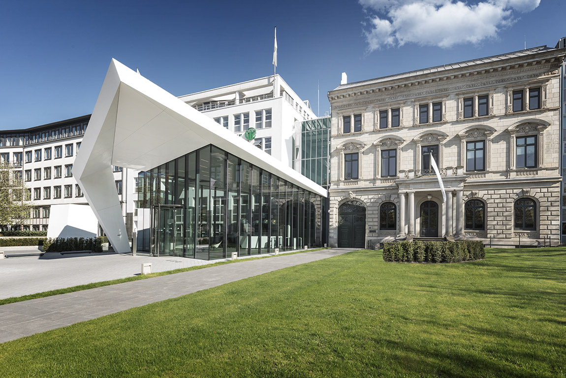 Entrance hall, Hanse Merkur, Hamburg. | Querkopf Architekten: Holistic visions and new perspectives