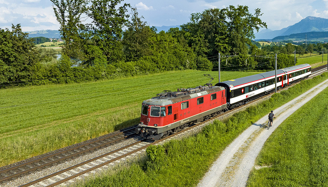 The “Salon suisse". Photo: Dario Häusermann | Magnificent train experiences: Celebrate and travel on exclusive railway lines