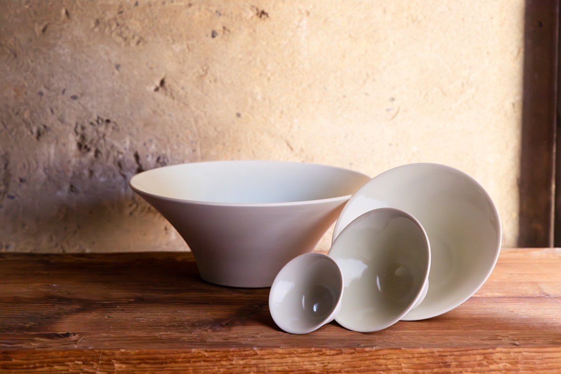 Kollektion „die Zarten“. | die Keramikerinnen – Each piece hand-shaped, each glaze developed in-house