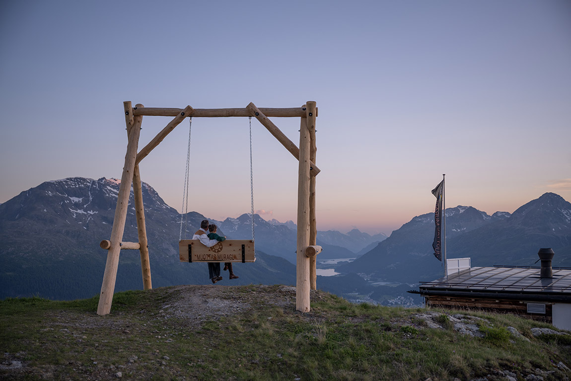 Foto: Engadin St. Moritz Mountains AG | Muottas Muragl: A prime viewing spot above lakes, forests and mountain peaks