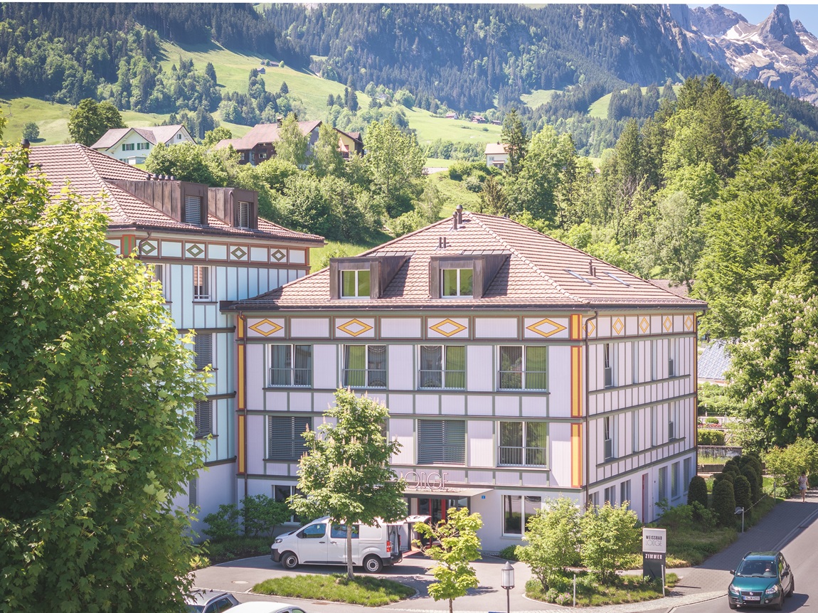 Hof Weissbad Gourmet-Menü. Foto: Thomas Biasotto | Resort Hof Weissbad – Award-winning cuisine and well-being in the heart of Appenzell