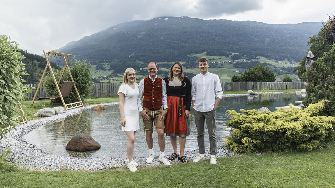Gastgeberfamilie Eiter. | Jerzner Hof: Between peaks and stillness