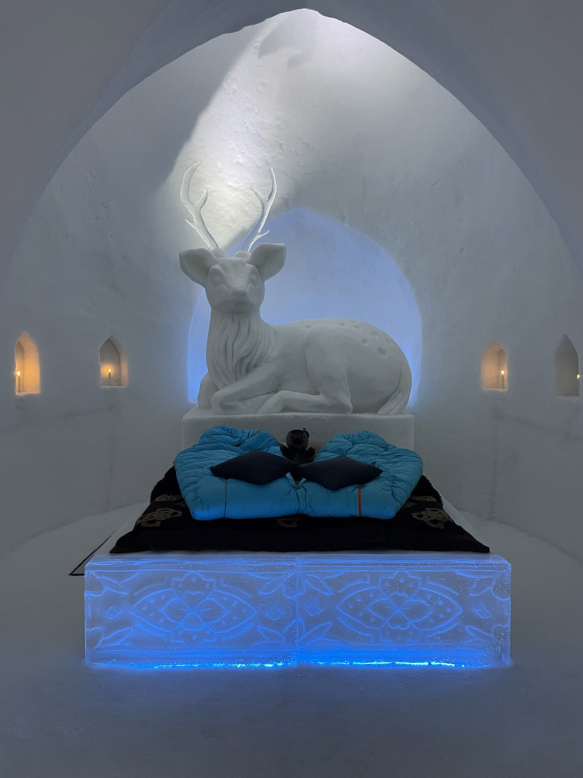 Iglu-Dorf (Igloo Villages): Fascinating winter worlds made of snow and ice