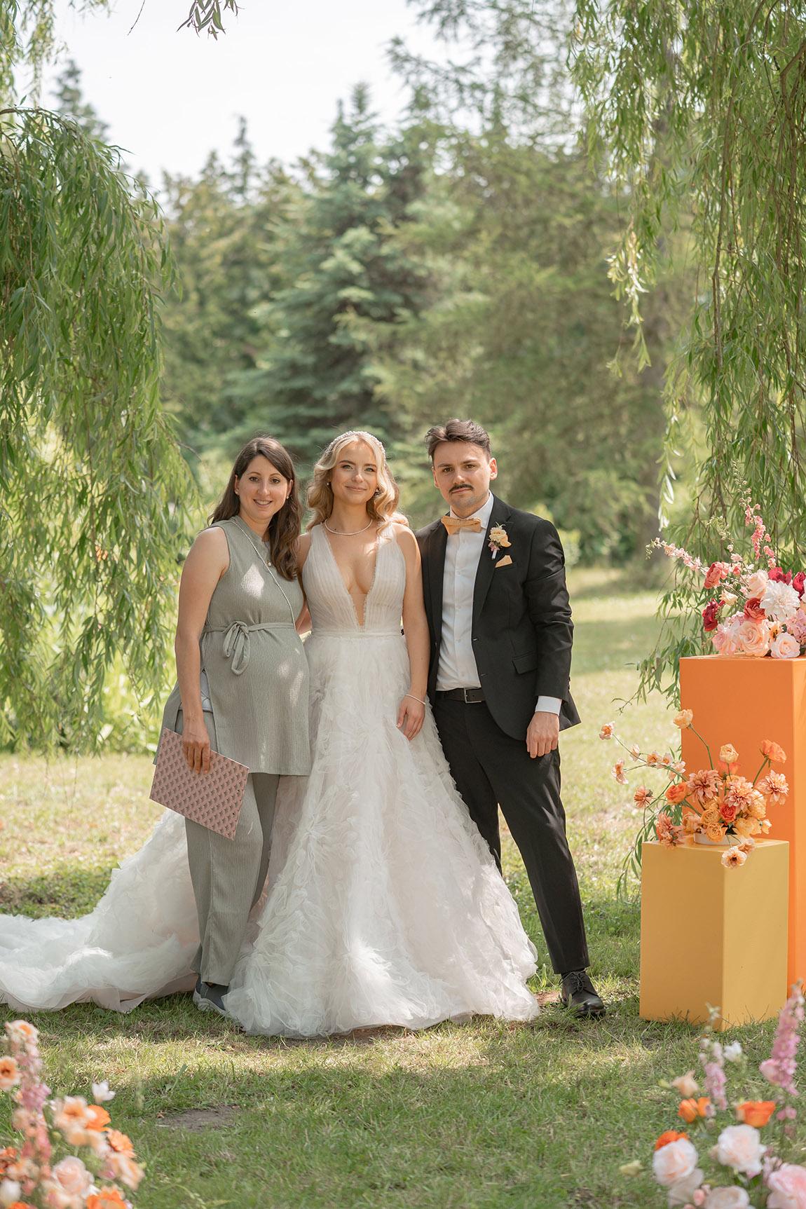 Nadine Eich (left). Photo: Tabea Jessen/wedding.tabeajessen.de | Love without borders: Why Germany, Switzerland and Austria are redefining destination weddings