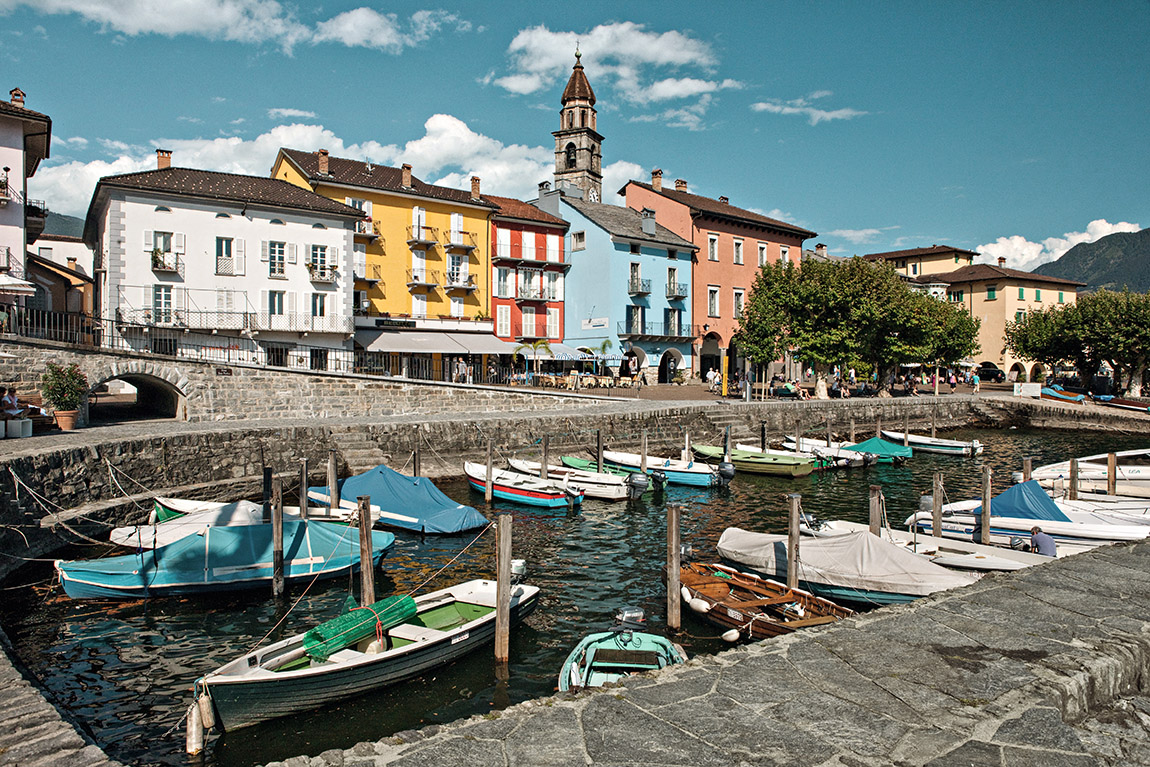 The port of Ascona on the shores of Lake Maggiore. Photo: swiss-image.ch / Christof Sonderegger | Ticino: The taste of tradition