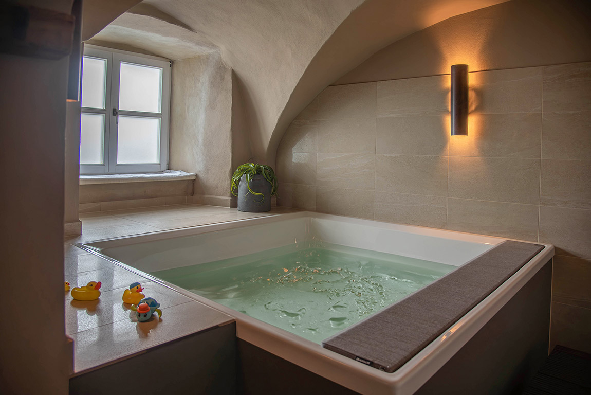 Schloss Rattey: Where wine, expansive nature and history come together