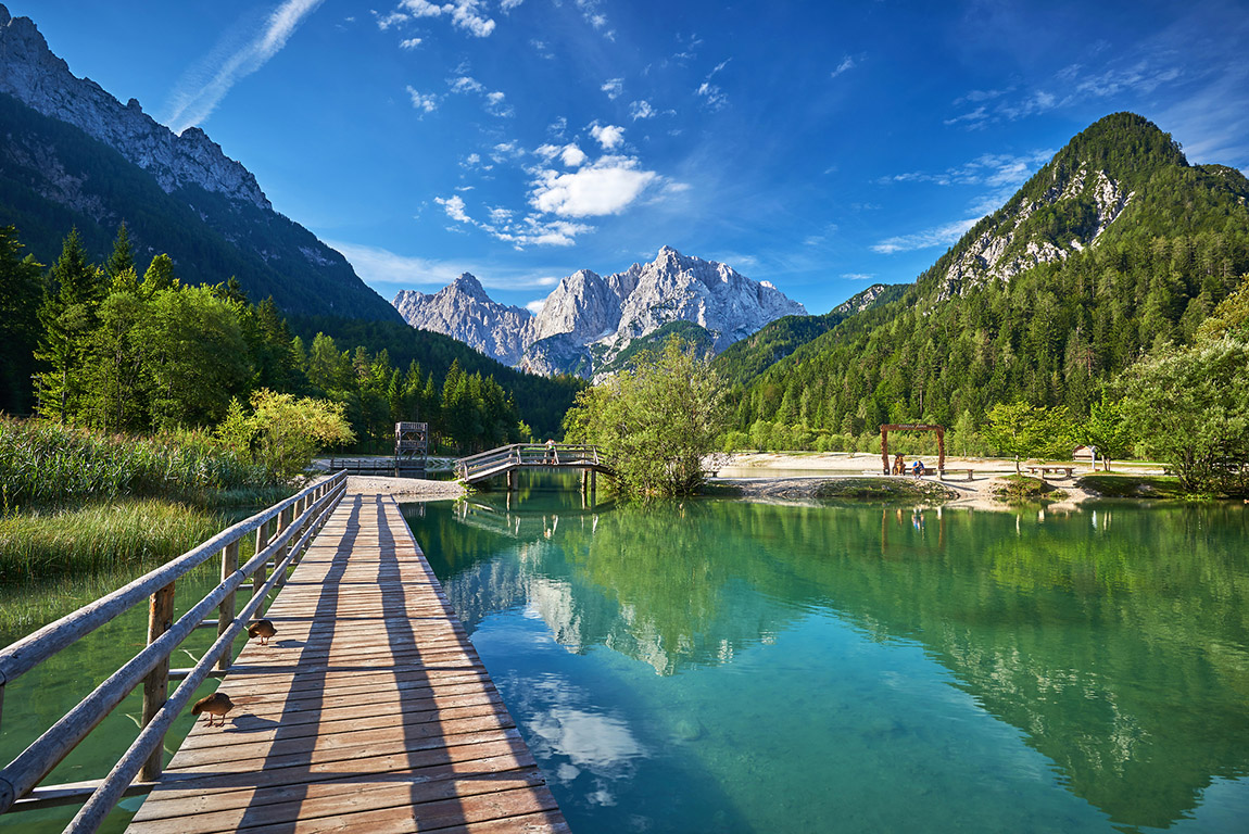 Der Jasna-See bei Kranjska Gora. Foto: Slovenian Tourist Board/Tomo Jeseničnik | Slovenia: Where Europe's diversity finds a home in the smallest of spaces