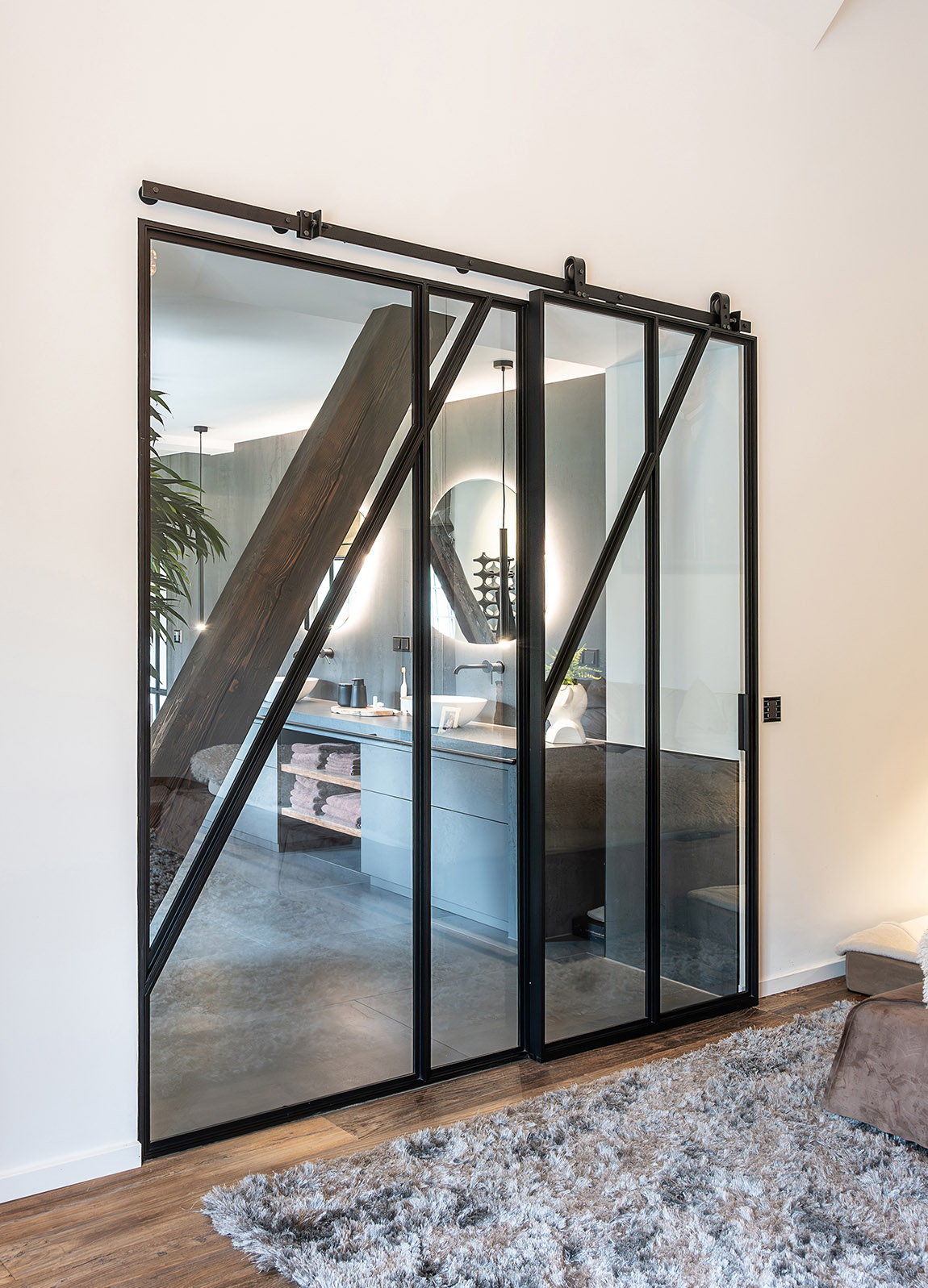 Trennwandsystem Loftdream im Industrial Look. Individuell angepasste Sprossenaufteilung. | MWE Edelstahlmanufaktur: Passionate about quality