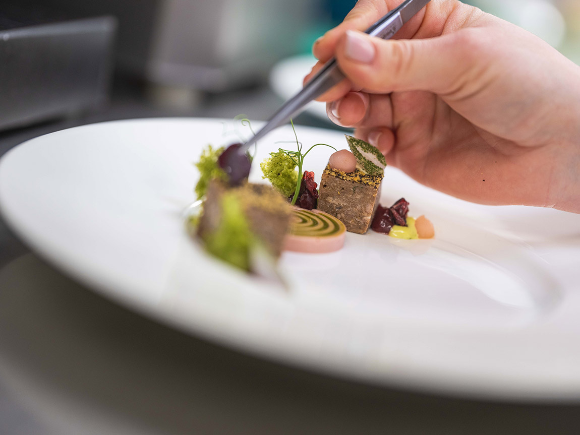 Fine Dining. | RESORT HOF WEISSBAD: AN INVITATION TO RELAX FOR A WHILE
