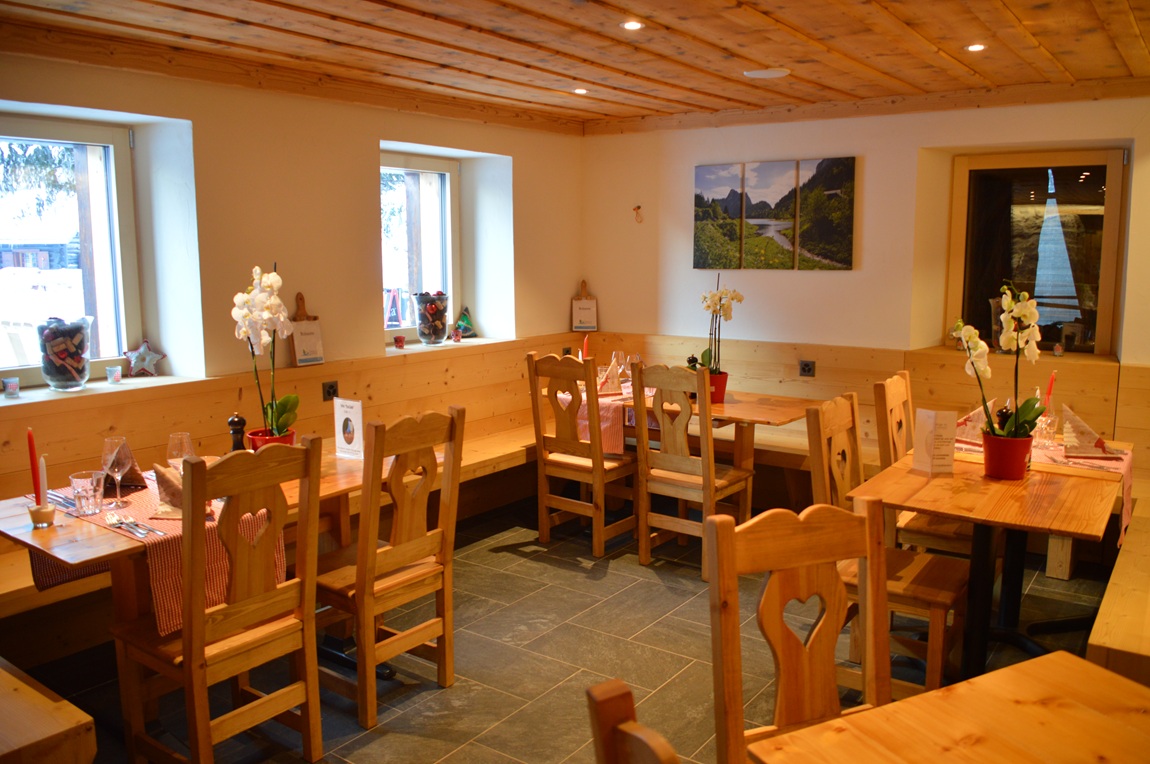 Refuge du Grammont: A winter gem in the Swiss Prealps