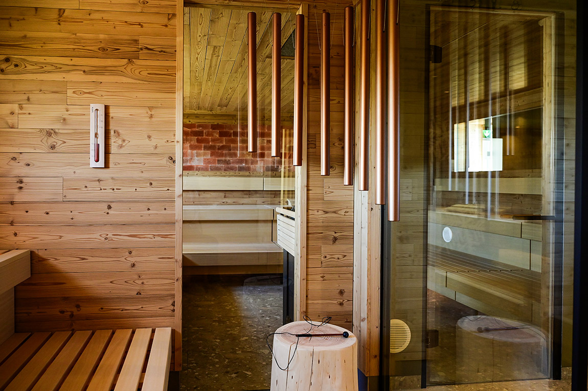 Seehotel Niedernberg: Where every arrival begins by the water