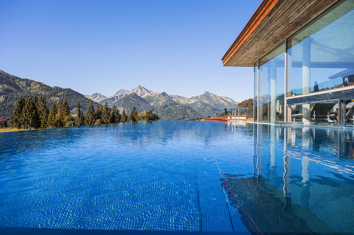 Bergblick Hotel & Spa: Arrive. Take a deep breath. Feel at home and enjoy the views